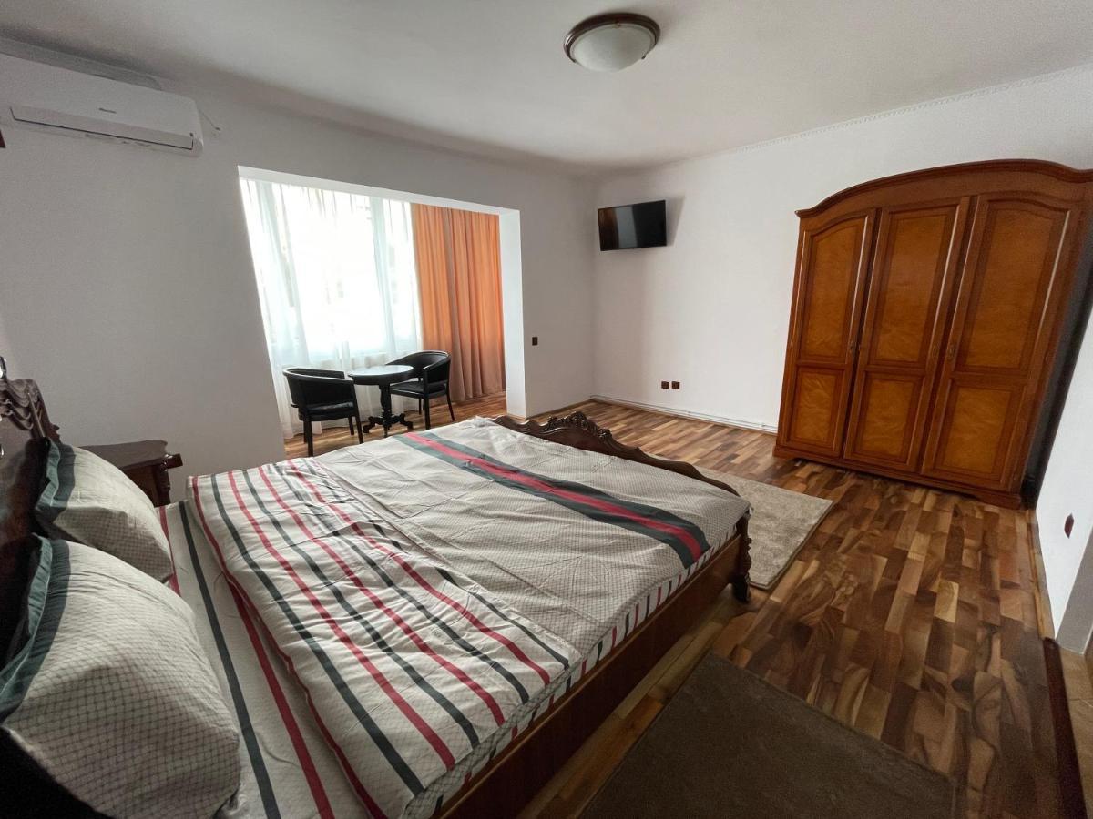 M & I Apartment 3 Targu Mures Ngoại thất bức ảnh